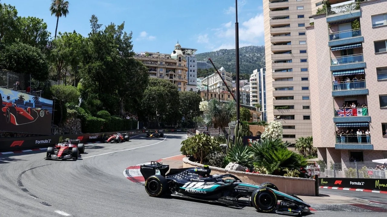 F1摩纳哥站安托内利五连胜趋势解读：从汉密尔顿到混乱结局的数据分析